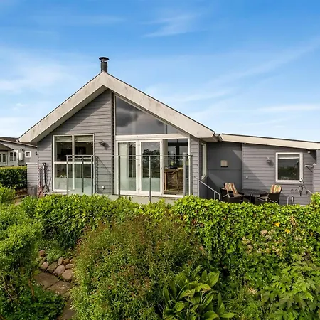 Holiday home Tofan - 75m From The Sea By Interhome